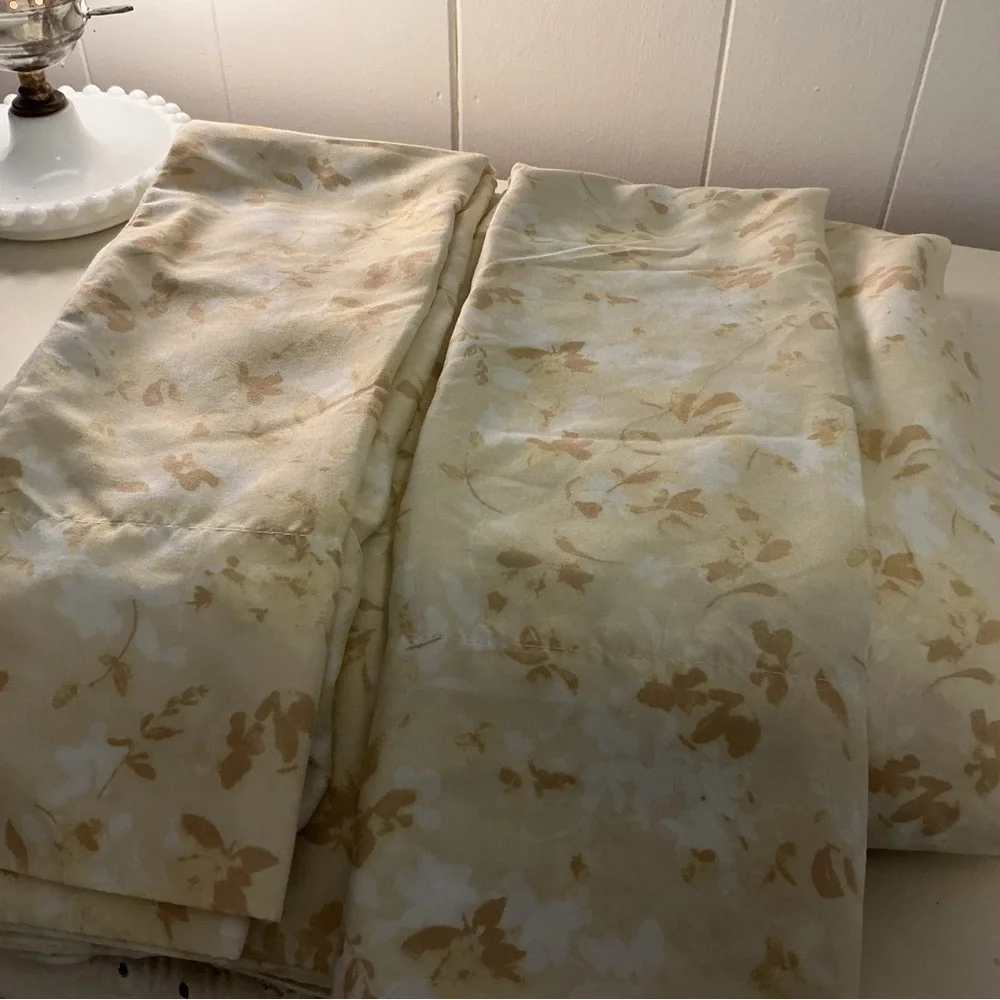 DKNY Sheet Set